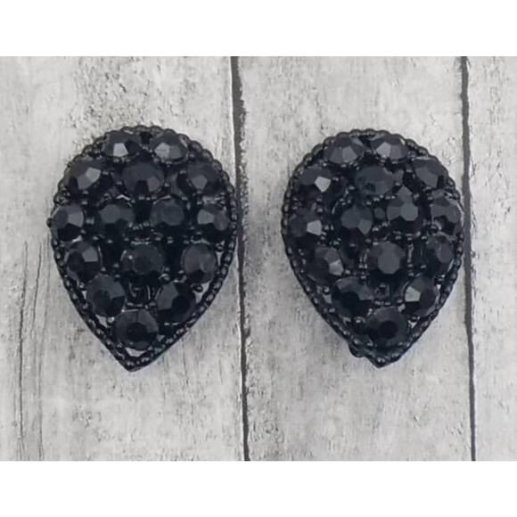 Vintage WEISS Mourning Brooch and Earrings Set  – Victorian Revival Jewelry - Picture 8 of 10